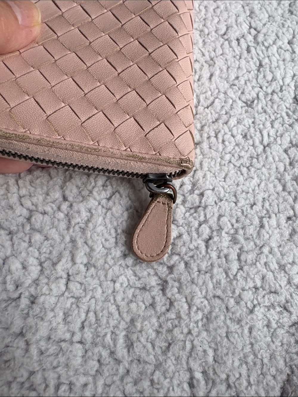 Bottega Veneta NAPPA Lambskin Leather Woven Zip-Around Wallet in Blush Pink - Picture 3 of 15